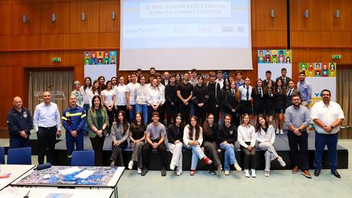 1.𝗬𝗼𝘂𝗻𝗴 𝗣𝗲𝗼𝗽𝗹𝗲 𝗕𝘂𝗶𝗹𝗱𝗶𝗻𝗴 𝗖𝗹𝗶𝗺𝗮𝘁𝗲 𝗥𝗲𝗦𝗜𝗟𝗜𝗘𝗡𝗖𝗘 — 𝗦𝗣𝗔𝗥𝗥𝗢𝗪 𝗶𝗻 𝗔𝗰𝘁𝗶𝗼𝗻  1
